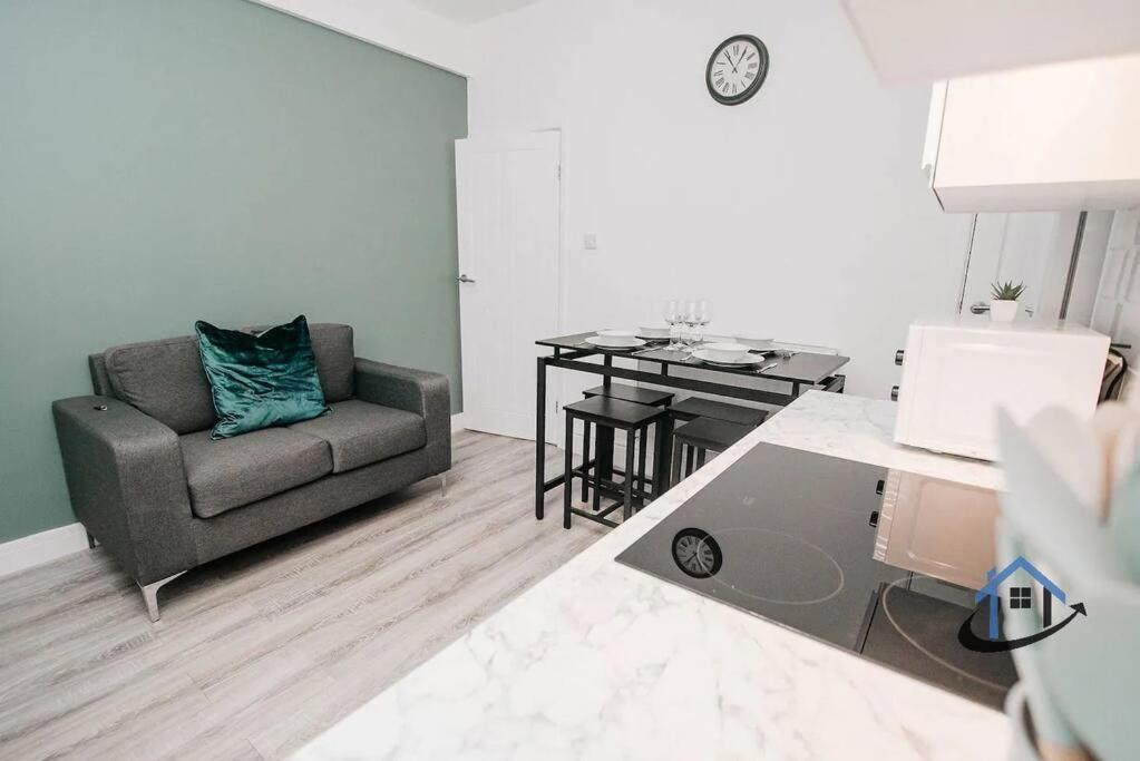 Balby Casa Nr Doncaster Racecourse King Beds Street Parking Villa Bagian luar foto