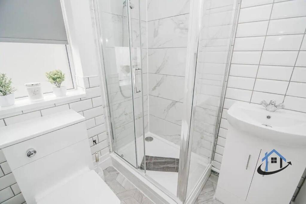 Balby Casa Nr Doncaster Racecourse King Beds Street Parking Villa Bagian luar foto